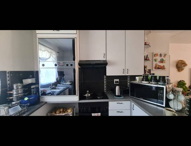 3 BEDROOM TOWNHOUSE FOR SALE IN HALFWAY GARDENS